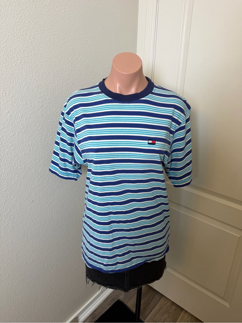 VTG Y2K Tommy Hilfiger Blue Striped Crewneck T-Shirt Sz XL